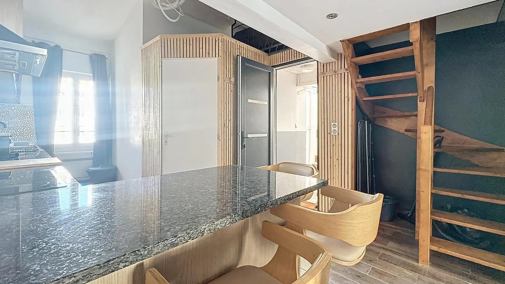 קאן 30M2 Chambre Mezzanine - 50M Palais & Plages דירה